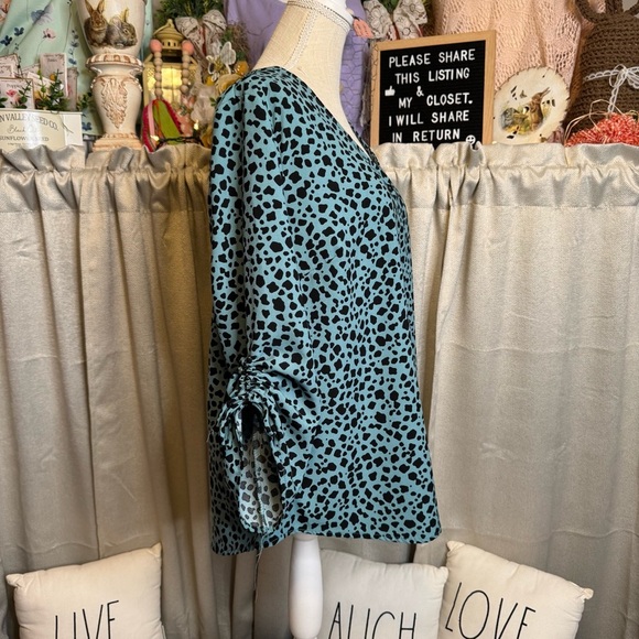 I.N. Studio Green 3/4 Sleeve Tie Front Blouse - Picture 4 of 9